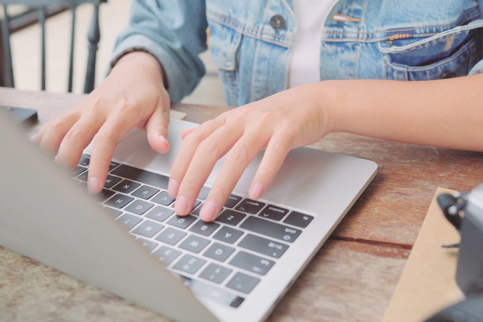 4 Reasons Why You Should Start a Blog to Promote Your Business